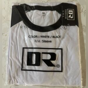 Dream USA White & Black 3/4 Sleeve Large